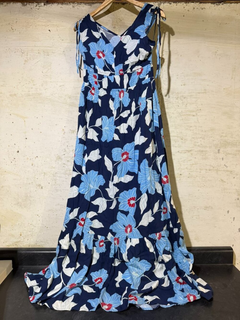 Jessica Simpson Floral Maxi Dress Medium Navy Resortwear Costal Romantic Cinch